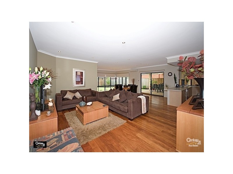 11 Bramley Tce, The Vines WA 6069