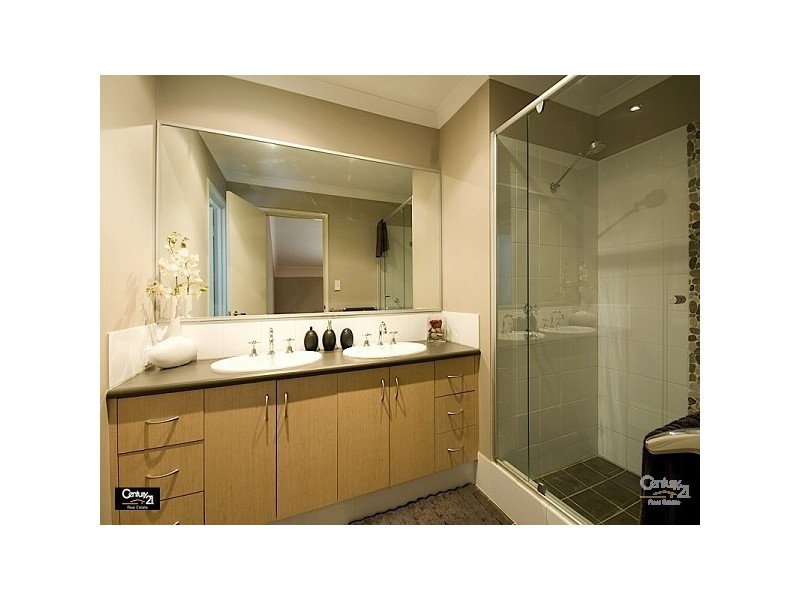 11 Bramley Tce, The Vines WA 6069