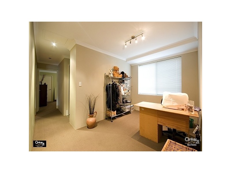 11 Bramley Tce, The Vines WA 6069