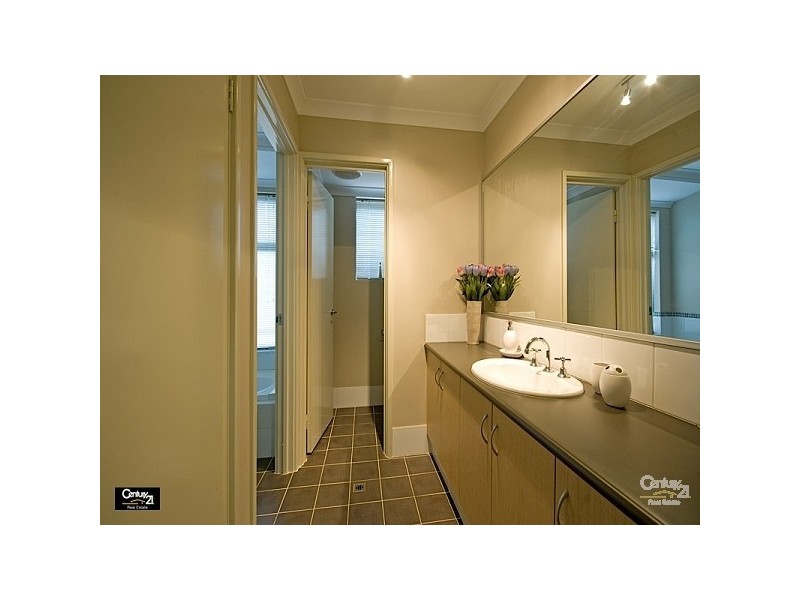 11 Bramley Tce, The Vines WA 6069