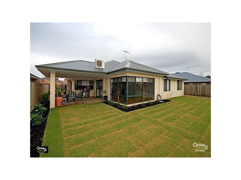 11 Bramley Tce, The Vines WA 6069