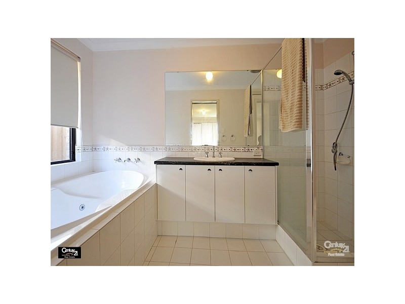 8 Yarran Link, Ellenbrook WA 6069