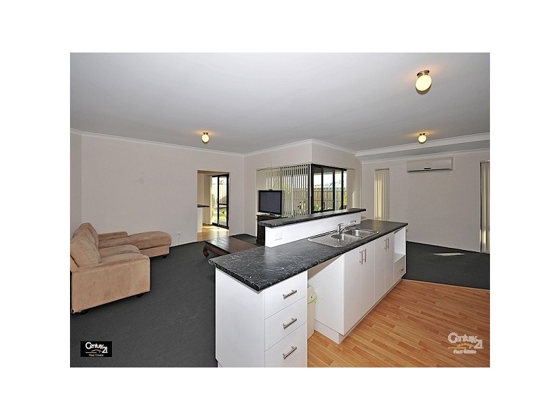 8 Yarran Link, Ellenbrook WA 6069
