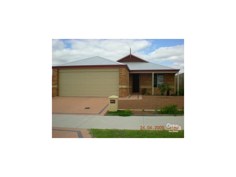 32 Caldervale Ave, Ellenbrook WA 6069