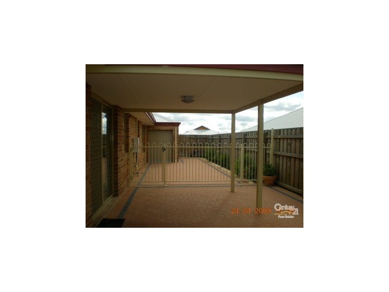 32 Caldervale Ave, Ellenbrook WA 6069