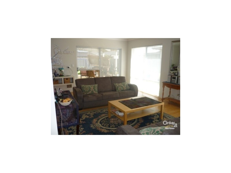 2 Brandelier Turn, Aveley WA 6069
