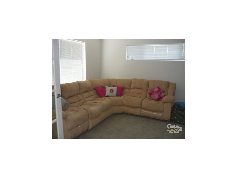2 Brandelier Turn, Aveley WA 6069
