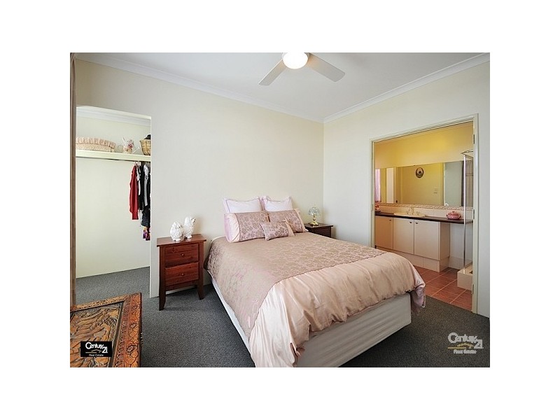 10 Elmina Avenue, Ellenbrook WA 6069