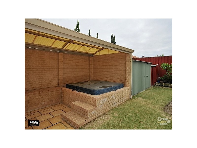 33 Losino Blvd, Henley Brook WA 6055