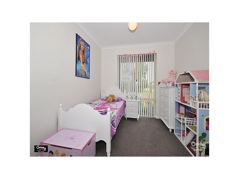 33 Losino Blvd, Henley Brook WA 6055