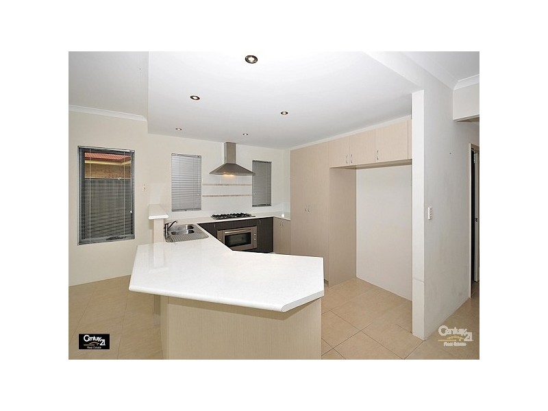 19 Anfield Crescent, Aveley WA 6069