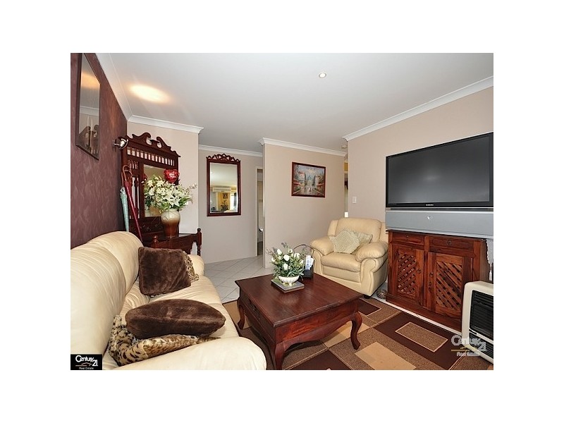 9 Bayard Way, Henley Brook WA 6055