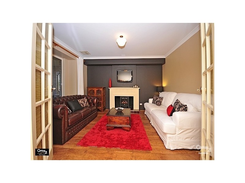 14 Sandown Circle, Henley Brook WA 6055