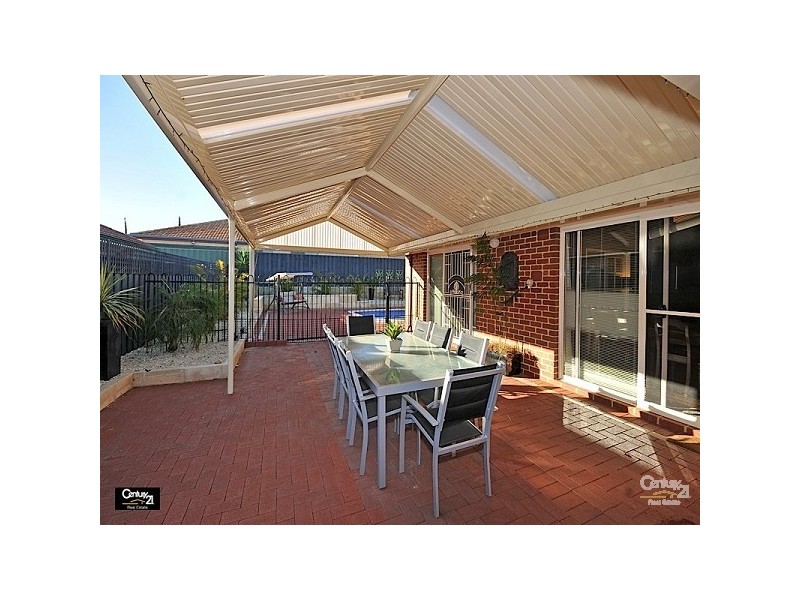 14 Sandown Circle, Henley Brook WA 6055