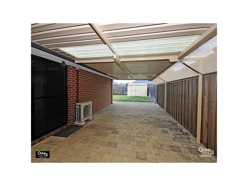 71 Sandown Circle, Henley Brook WA 6055