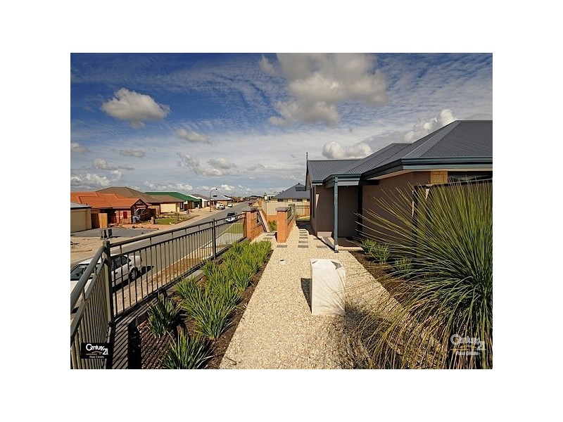 4 Brixton Crescent, Ellenbrook WA 6069