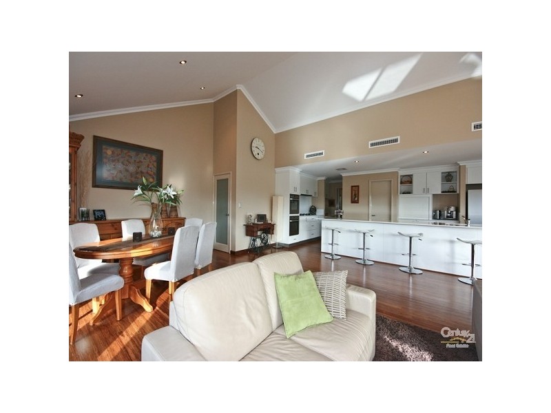 4 Banchory Way, The Vines WA 6069