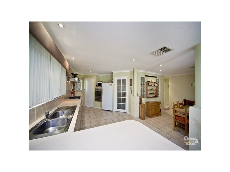 36 Snow Wood Avenue, Ellenbrook WA 6069