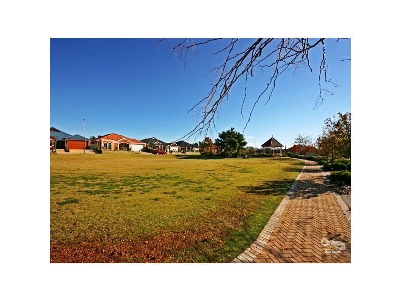 7 Glade Terrace, Ellenbrook WA 6069