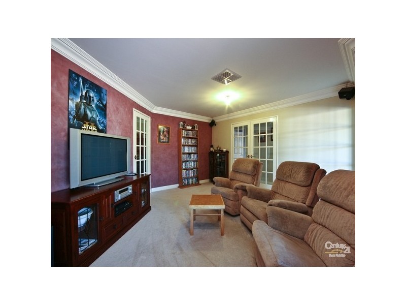 7 Glade Terrace, Ellenbrook WA 6069