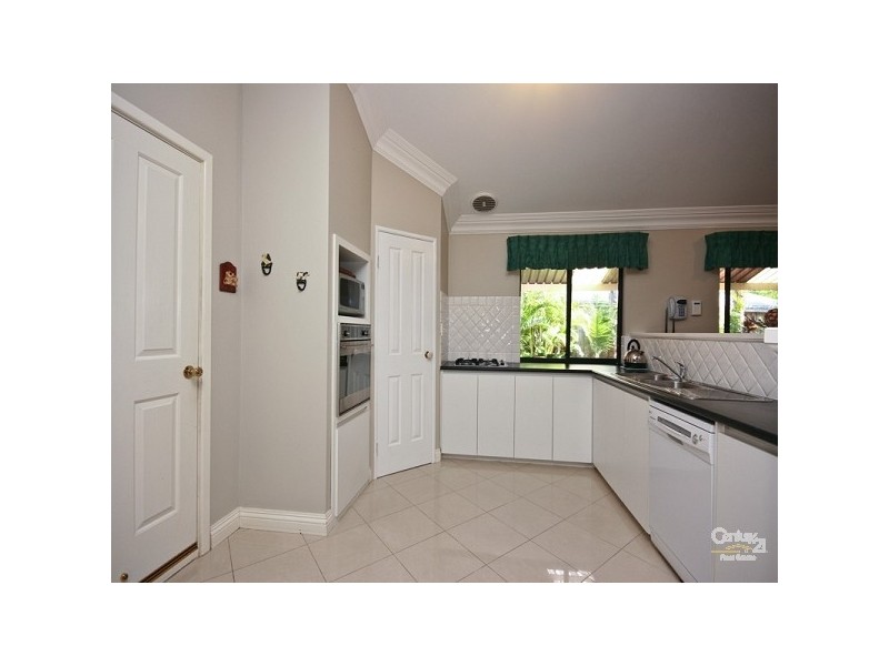 7 Glade Terrace, Ellenbrook WA 6069