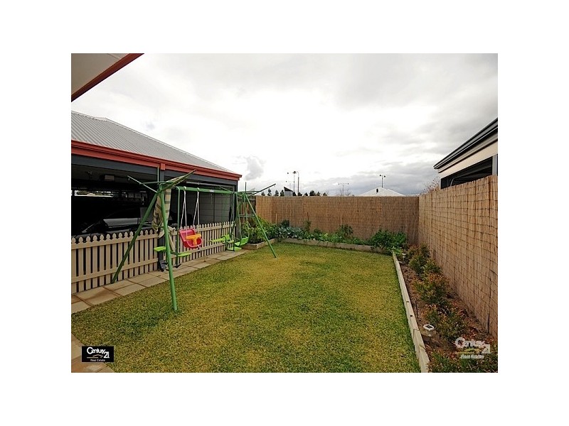 34 Larrawa Circle, Ellenbrook WA 6069
