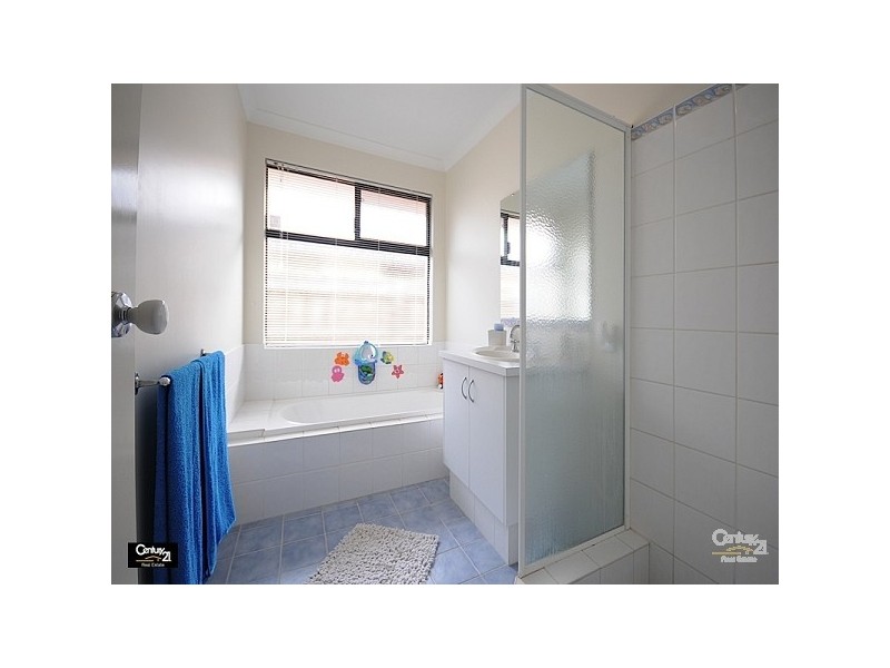 34 Larrawa Circle, Ellenbrook WA 6069