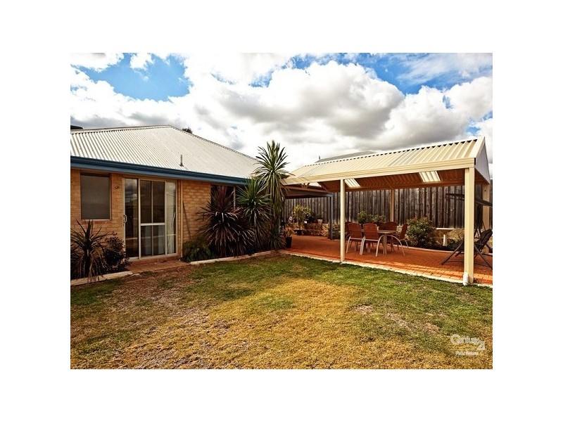62 Larrawa Circle, Ellenbrook WA 6069