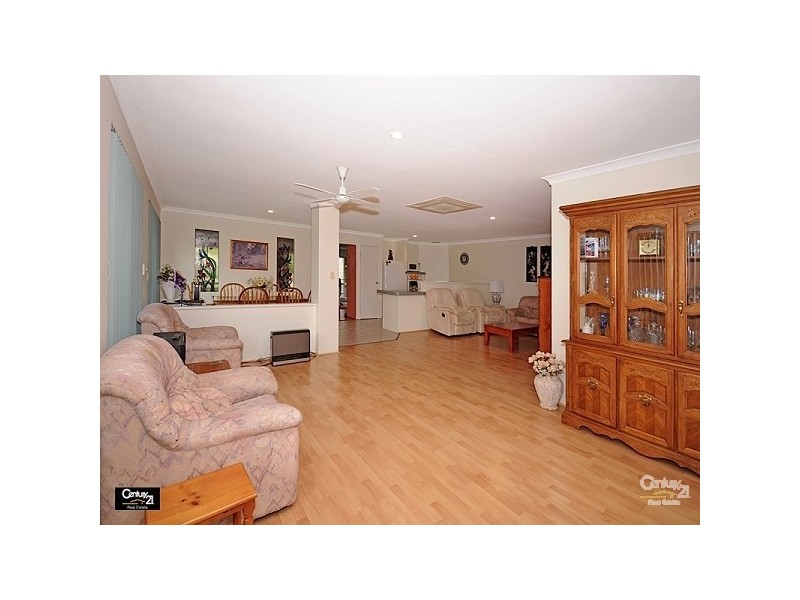 35 Daintree Loop, Ellenbrook WA 6069