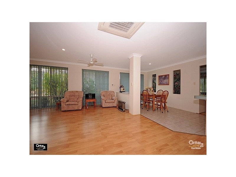 35 Daintree Loop, Ellenbrook WA 6069
