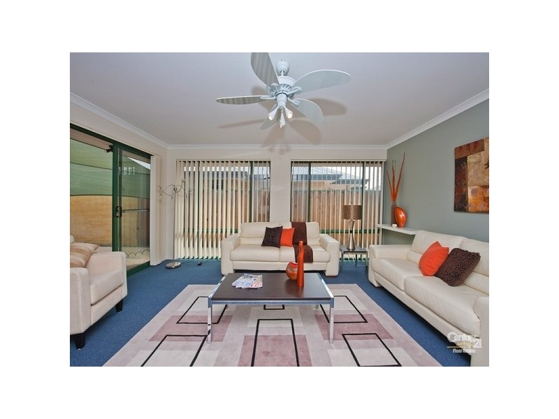 8 Alcala St, Ellenbrook WA 6069