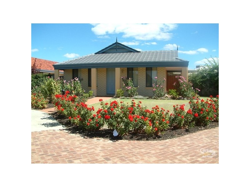 39 Centre Circle, Ellenbrook WA 6069