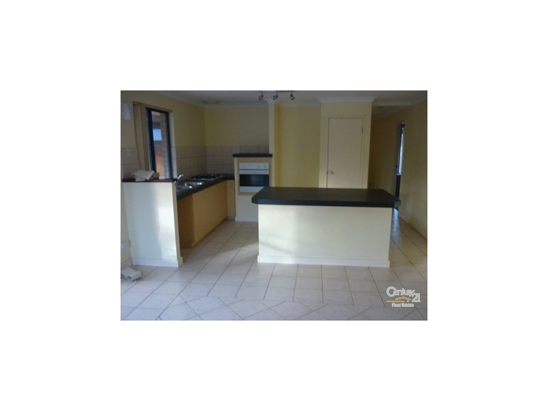 39 Centre Circle, Ellenbrook WA 6069