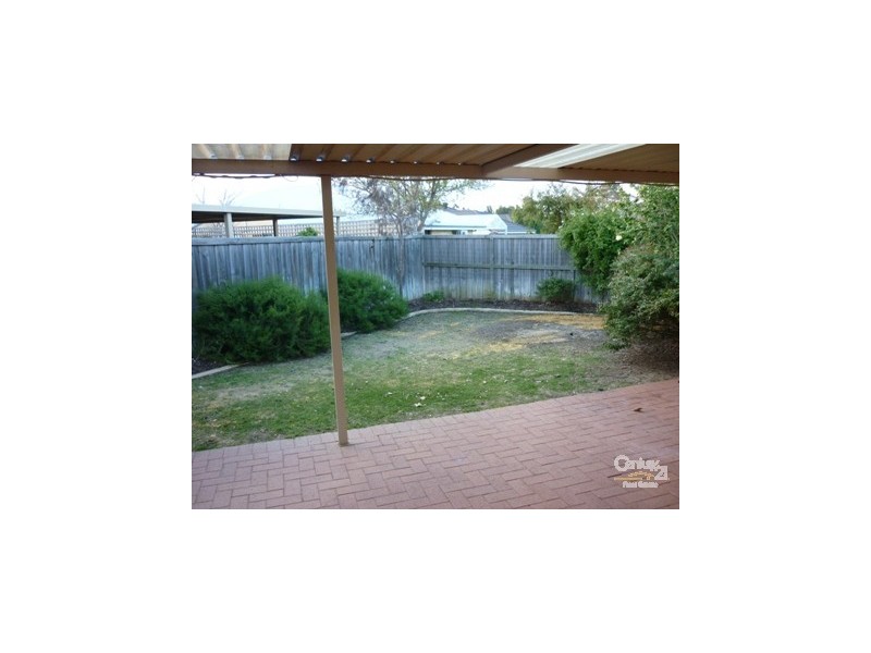 39 Centre Circle, Ellenbrook WA 6069