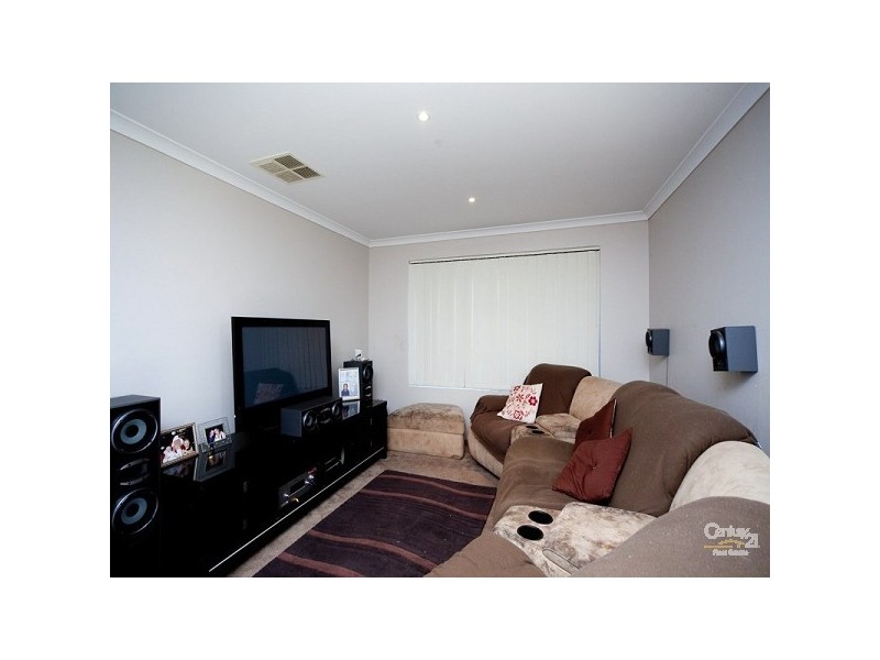 16 Glenallen Way, Ellenbrook WA 6069