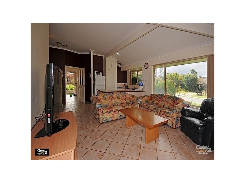 14 Beaufortia Crescent, Ellenbrook WA 6069