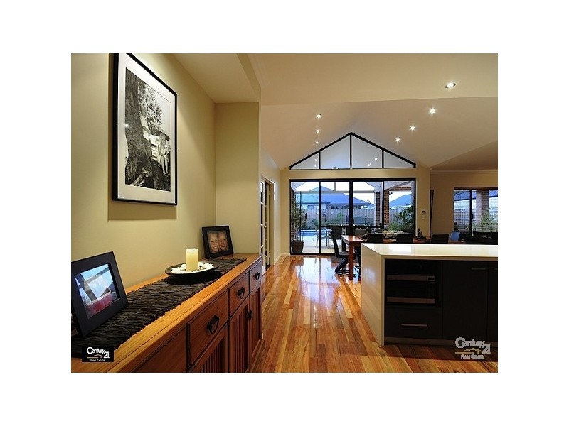 6 Kentchurch Bend, The Vines WA 6069