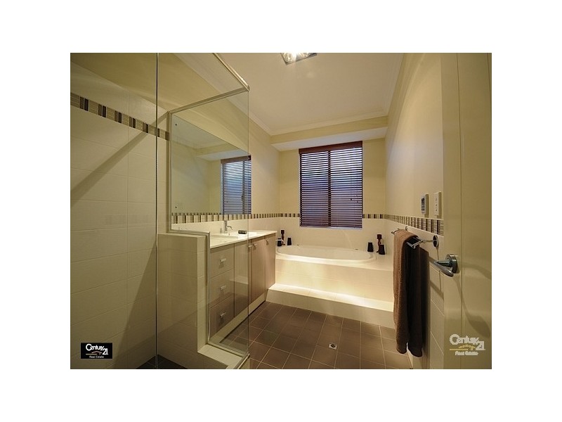 6 Kentchurch Bend, The Vines WA 6069