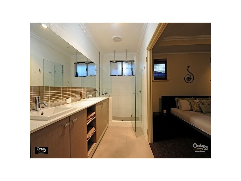 6 Kentchurch Bend, The Vines WA 6069