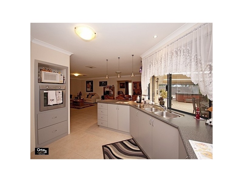 63 Fantail Crescent, Ellenbrook WA 6069