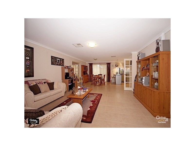 63 Fantail Crescent, Ellenbrook WA 6069