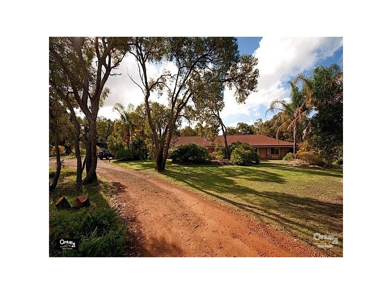 40 Carwood Cres, Henley Brook WA 6055