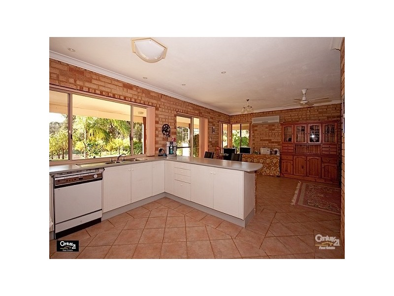 40 Carwood Cres, Henley Brook WA 6055