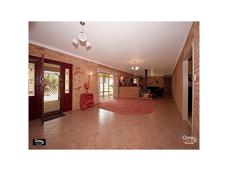 40 Carwood Cres, Henley Brook WA 6055