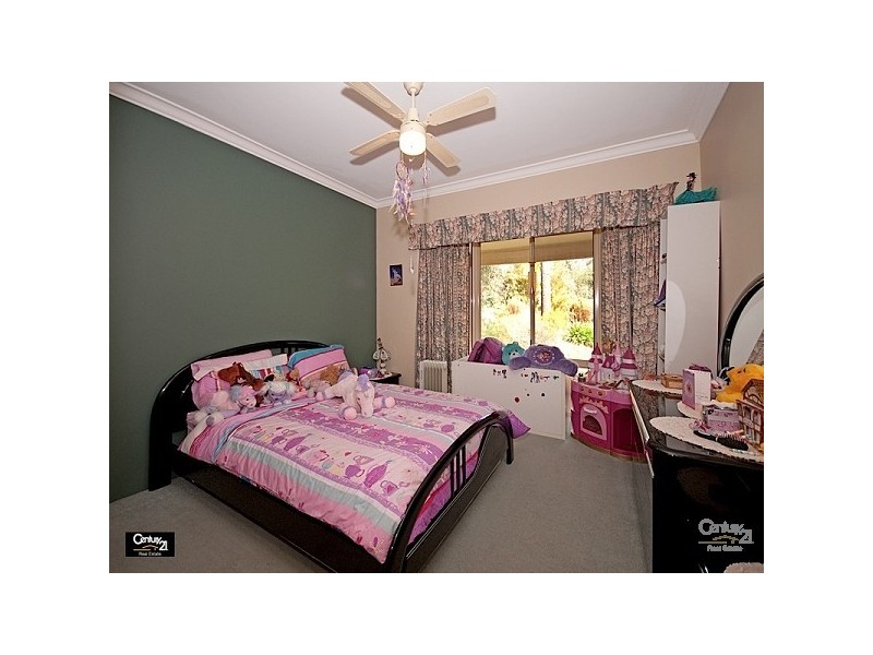 40 Carwood Cres, Henley Brook WA 6055