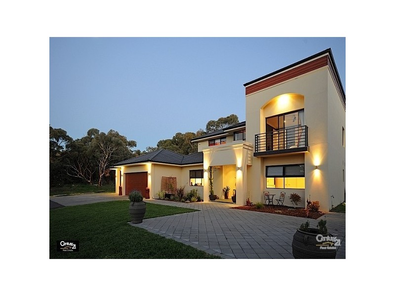 16 John Farrant Drive, Gooseberry Hill WA 6076