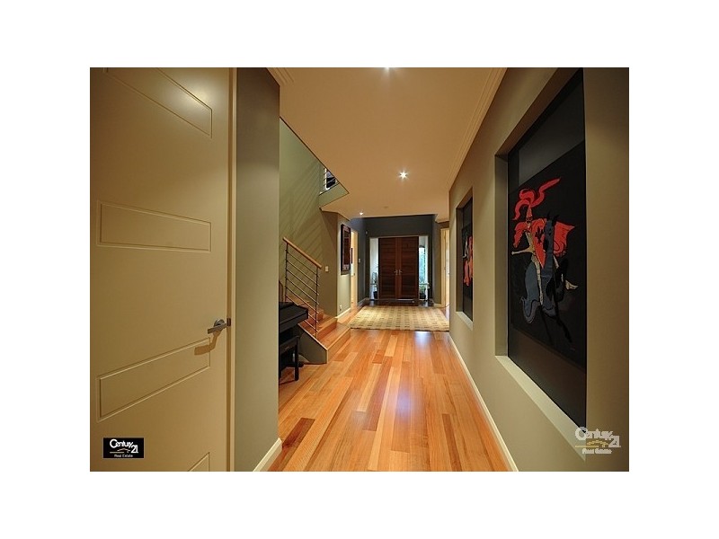 16 John Farrant Drive, Gooseberry Hill WA 6076