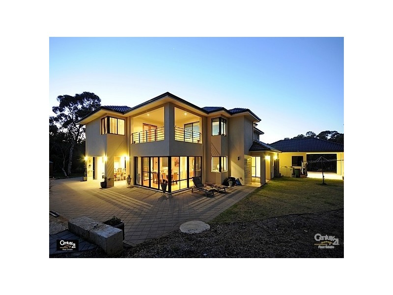 16 John Farrant Drive, Gooseberry Hill WA 6076