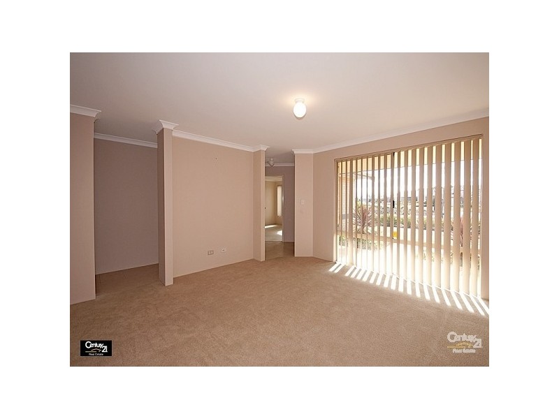 9 Kyneton Pwy, Aveley WA 6069