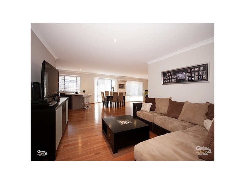 8 Glenallen Way, Ellenbrook WA 6069